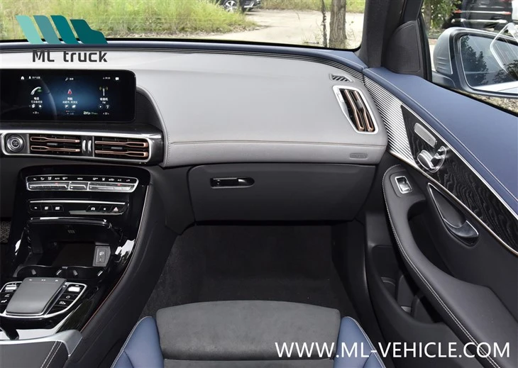 BENZ EQC