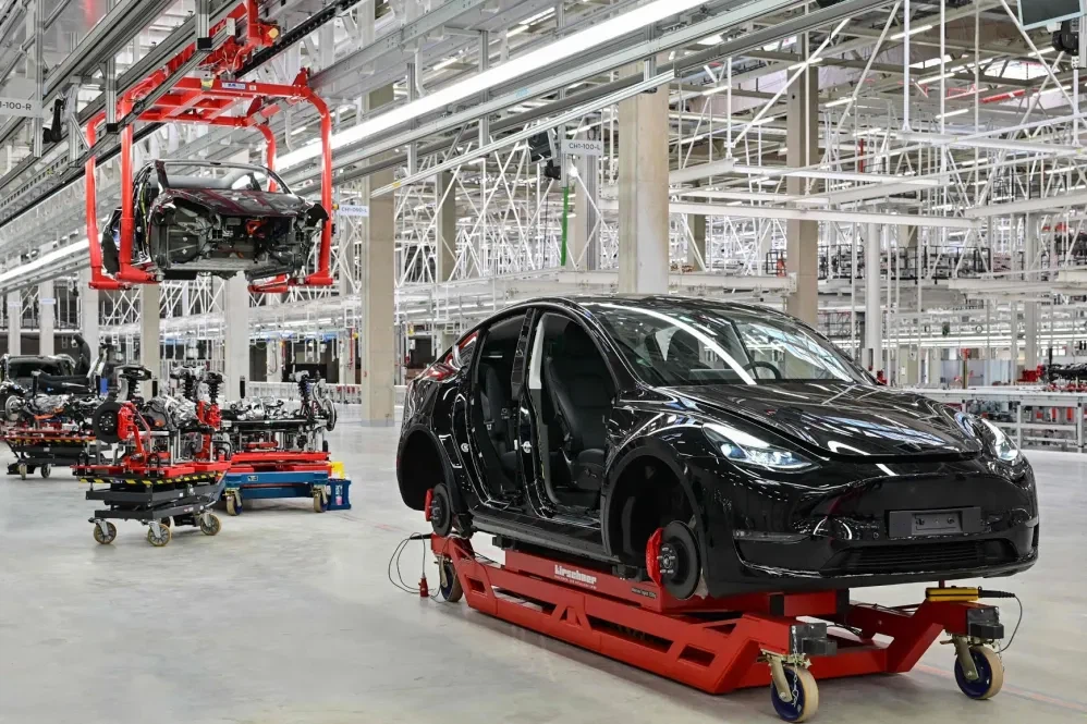 テスラのドイツ・ギガファクトリー、5日間生産停止へ