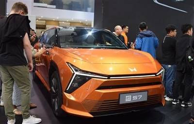 日本の自動車メーカーの世界生産は4年ぶりに減少